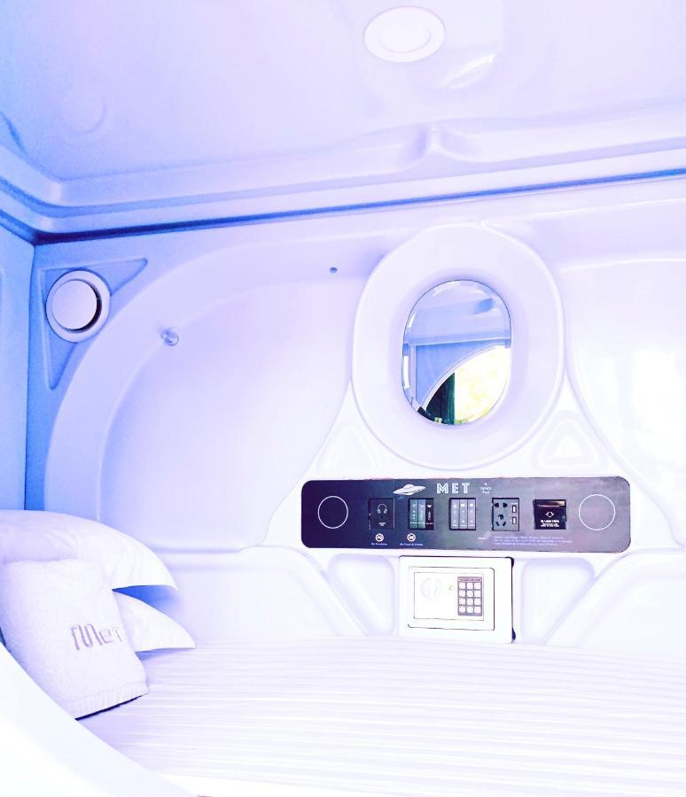 Met A Space Pod @ Boat Quay 2* Singapura